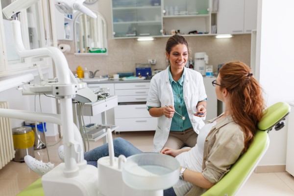 How A General Dentistry Practitioner Screens For Cavities