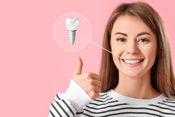 How An Implant Dentist Can Treat Peri Implantitis