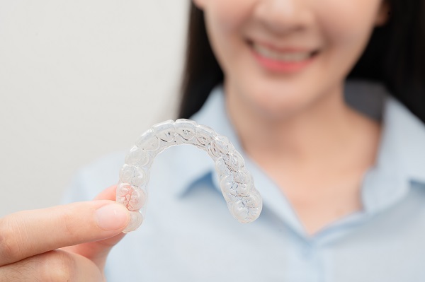 Is A Retainer Recommended After Invisalign Teeth Straightening?