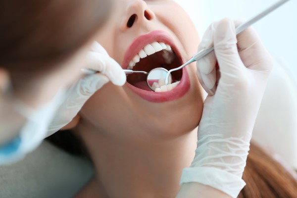 How An Oral Sedative Can Help During A Dental Visit
